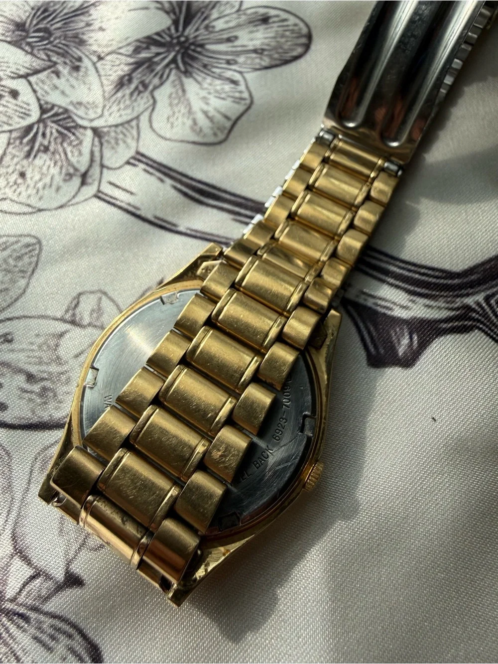 Vintage 1984 Seiko SQ Daydate Presidential 6923 34mm Quartz Watch